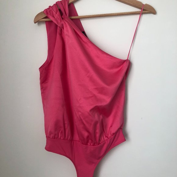 Dynamite One Shoulder Satin Top - Picture 1 of 4